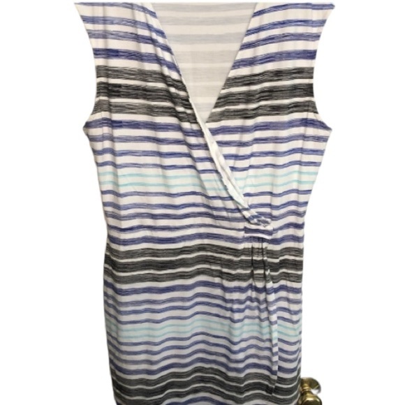 Ann Taylor large shades of blue striped mock wrap dress runs large - Picture 12 of 12